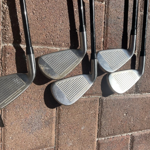 Turbo Power X6 Iron Set 9 Pc Set In Right Handed 
Graphite shafts - Picture 13 of 13